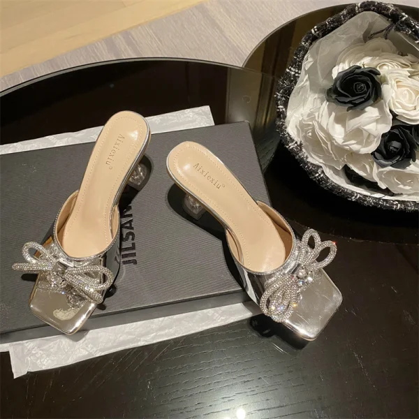 Charmant Sexy Ivoire Soirée Faux Diamant Noeud Sandales Femme 2022 8 cm Talons Aiguilles Peep Toes / Bout Ouvert Sandales Talons Hauts