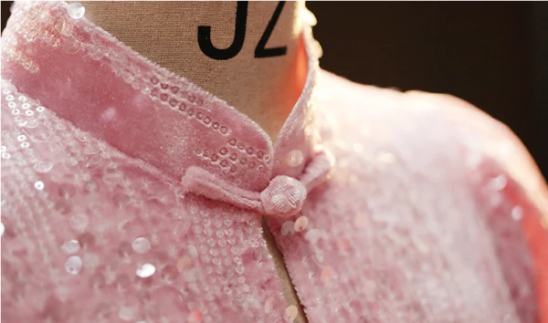 Scintillantes Rougissant Rose Paillettes Soirée Cheongsam 2024 Trompette / Sirène Col Haut Manches Courtes Thé Longueur