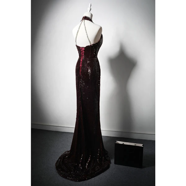 Sexy Bordeaux Paillettes Faux Diamant Robe De Soirée 2024 Trompette / Sirène Titulaire Sans Manches Dos Nu Train De Balayage Soirée Robe De Ceremonie