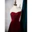 Sjarmerende Burgunder Selskapskjoler Prinsesse 2022 Strapless Uten Ermer Ryggløse Paljetter Suede Lange Polyester Aften Formelle Kjoler