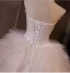 Leichtes Weiß Applikationen Fallende Rüsche Brautkleider / Hochzeitskleider 2024 Ballkleid Bandeau Ärmellos Rückenfreies Lange Hochzeit