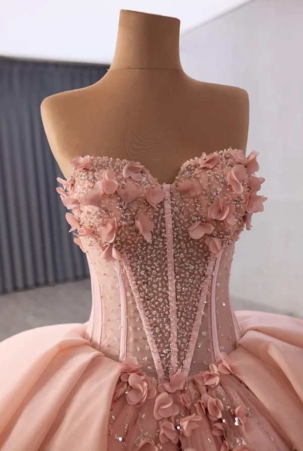 Luxury / Gorgeous Blushing Pink Beading Appliques Pearl Sequins Prom Dresses 2025 Ball Gown Strapless Sleeveless Backless Floor-Length / Long Prom Formal Dresses