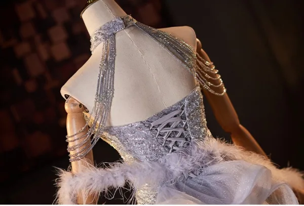 Sexy Scintillantes Argenté Perlage Faux Diamant Paillettes Robe De Soirée 2025 Trompette / Sirène Col Haut Sans Manches Dos Nu Train De Balayage Soirée Robe De Ceremonie