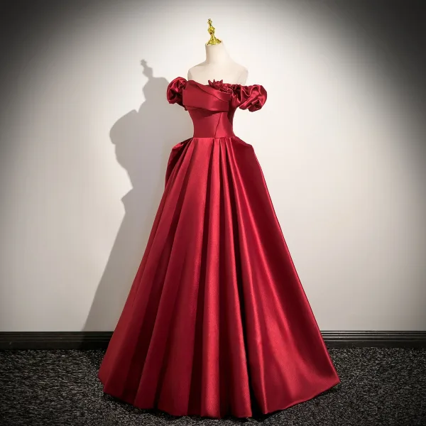 Vintage / Retro Red Satin Prom Dresses 2025 Ball Gown Off-The-Shoulder Short Sleeve Backless Floor-Length / Long Prom Formal Dresses