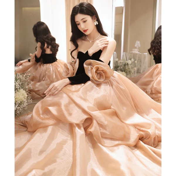Fashion Champagne Cascading Ruffles Prom Dresses 2023 Ball Gown Strapless Short Sleeve Backless Sweep Train Prom Formal Dresses