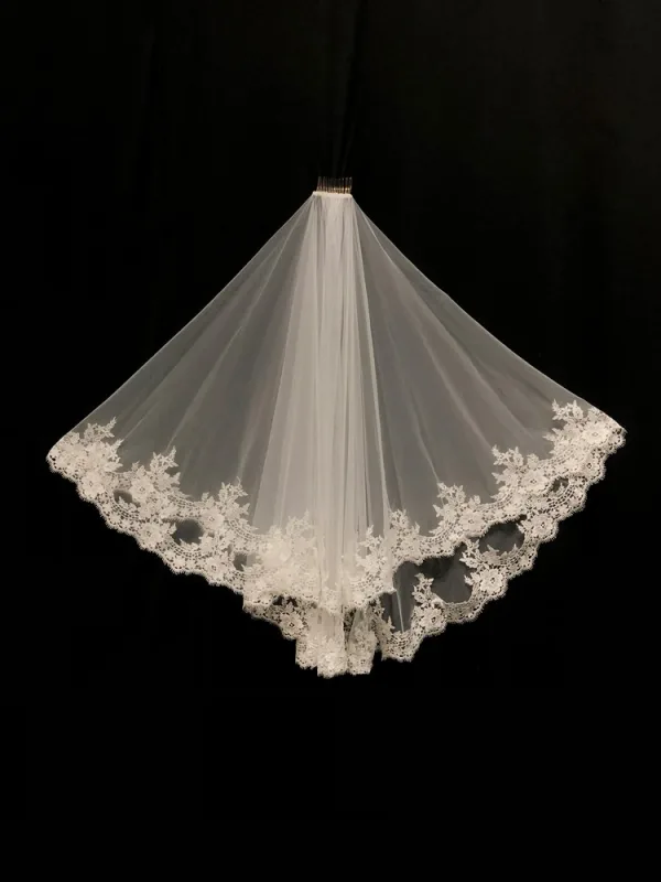 High-end White Handmade  Lace Flower Bridal Wedding Veils 2025