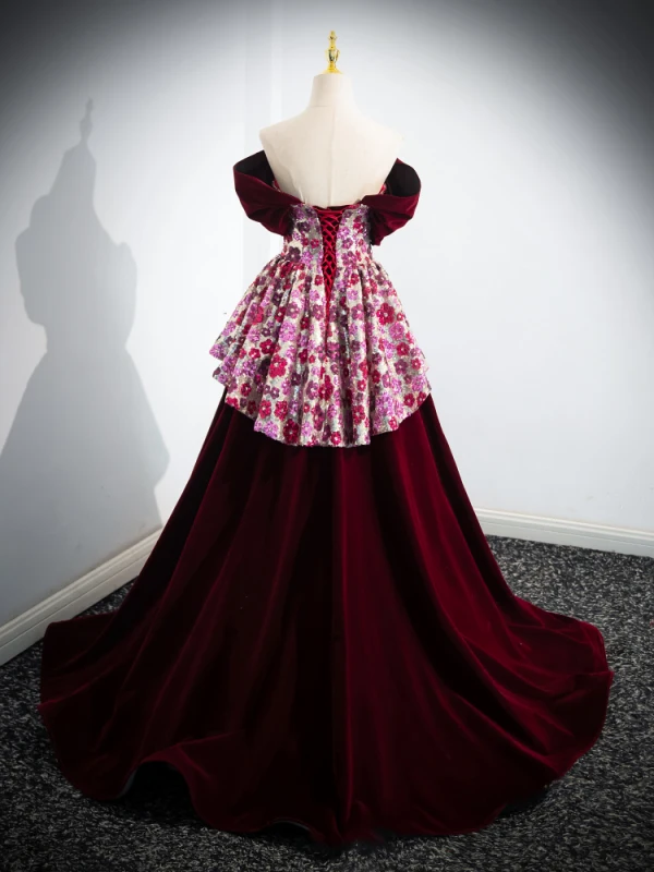 Elegant Burgundy Beading Pearl Sequins Flower Prom Dresses 2024 Velvet Ball Gown Off-The-Shoulder Short Sleeve Backless Sweep Train Prom Formal Dresses