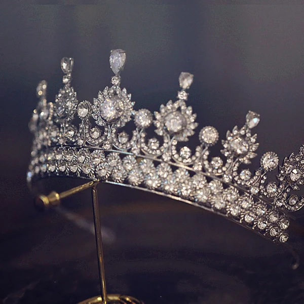 Baroque Silver Rhinestone Alloy Tiara 2022 Wedding Bridal Hair Accessories