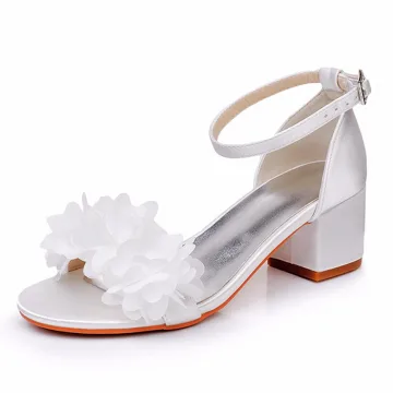 Eenvoudige Witte Appliques Satijn Bruidsschoenen 2024 Enkelband 5 Cm Dikke Hak Peep Toe Huwelijk Sandalen Hoge Hakken