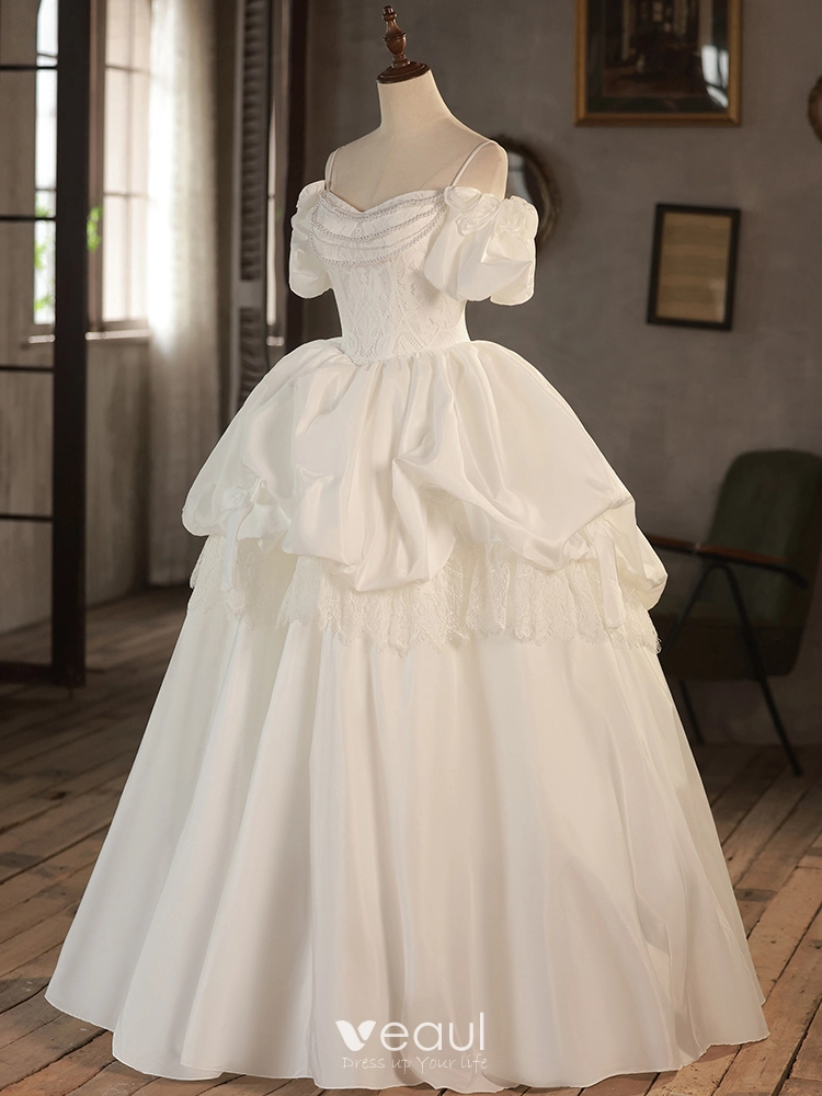 Vintage / Retro Ivory Cascading Ruffles Pearl Wedding Dresses 2024 Satin  Ball Gown Spaghetti Straps Puffy Short Sleeve Backless Floor-Length / Long  Wedding