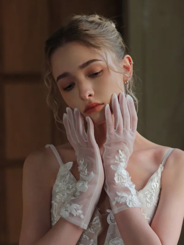 Elegant Lace Flower White Wedding Bridal Gloves 2025 Tulle