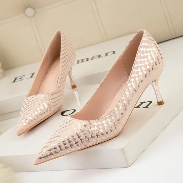 Chic / Beautiful Blushing Pink Fish Scales Cocktail Party Pumps High Heels 2022 6 cm Stiletto Heels Pointed Toe Pumps