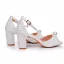 Élégant Blanche Bride Cheville Perle Chaussure De Mariée 2025 7 cm Talons Épais Peep Toes / Bout Ouvert Mariage Sandales Talons Hauts