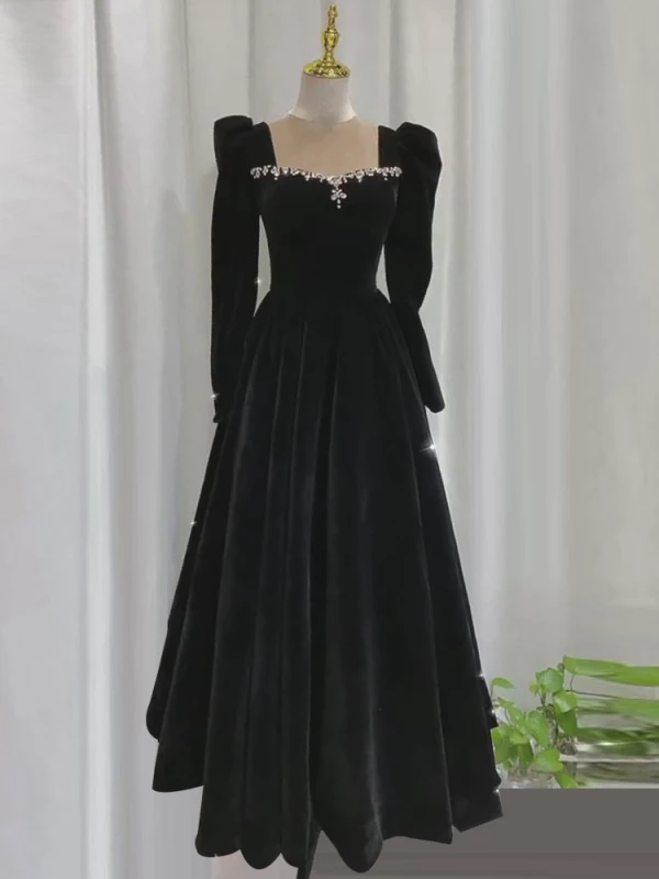 Audrey Hepburn Style Black Rhinestone Velvet Prom Dresses 2024 A-Line / Princess Square Neckline Long Sleeve Backless Floor-Length / Long Prom Formal Dresses