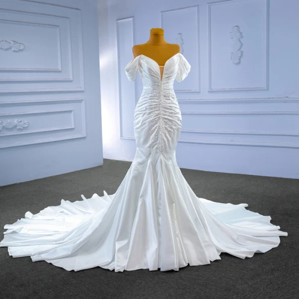 High End Weiß Perlenstickerei Perle Pailletten Satin Brautkleider / Hochzeitskleider 2023 Meerjungfrau Off Shoulder Kurze Ärmel Rückenfreies Kapelle-Schleppe Hochzeit