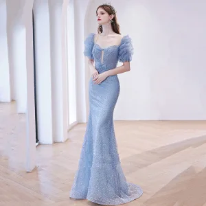 Charmant Bleu Ciel Perlage Robe De Bal 2022 Trompette Sirène Encolure Carrée Volants Manches Courtes Noeud Longue Robe De Ceremonie