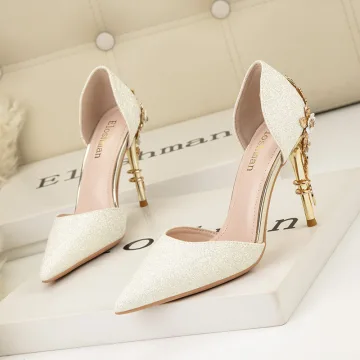 Charmant Blanche Glitter Métal Fleur Chaussure De Mariée 2024 9 Cm Talons Aiguilles À Bout Pointu Mariage Talons Hauts