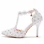 Charmant Blanche En Dentelle Fleur Perle Chaussure De Mariée 2022 T-Strap Faux Diamant 9 cm Talons Aiguilles À Bout Pointu Mariage Talons Hauts