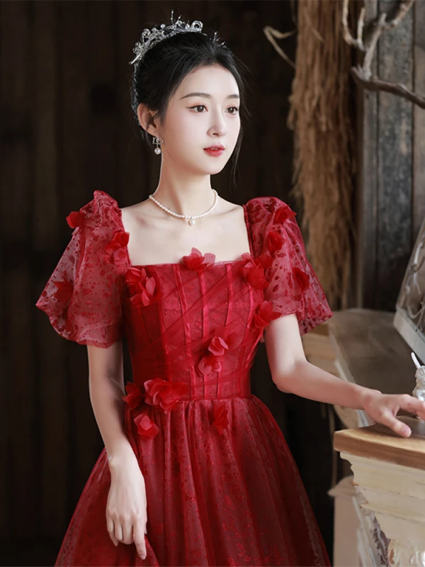 Chic / Beautiful Burgundy Homecoming Appliques Graduation Dresses 2024 A-Line / Princess Square Neckline Short Sleeve Backless Tea-length Formal Dresses