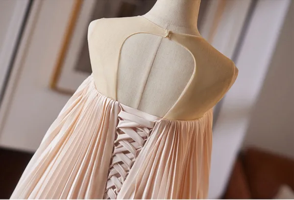 Fashion Blushing Pink Bow Sash Prom Dresses 2025 A-Line / Princess Scoop Neck Sleeveless Backless Sweep Train Formal Dresses