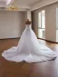 Luxus / Herrlich Weiß Handgefertigt Perlenstickerei Perle Strass Brautkleider / Hochzeitskleider 2026 Meerjungfrau Bandeau Ärmellos Rückenfreies Sweep / Pinsel Zug