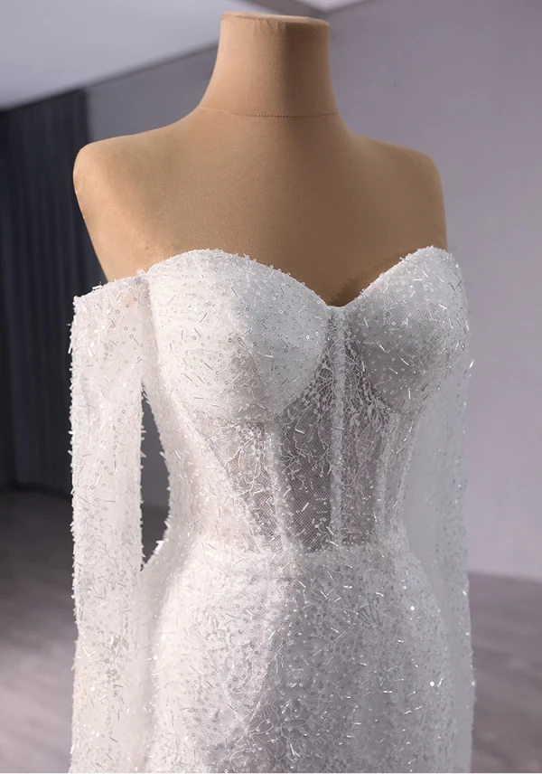 Haut de Gamme Blanche Fait main Perlage Paillettes Robe De Mariée 2024 Trompette / Sirène De l'épaule Manches Longues Dos Nu Tribunal Train Mariage