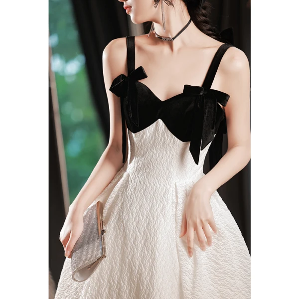 Fashion Ivory Prom Dresses 2022 A-Line / Princess Spaghetti Straps Sleeveless Backless Bow Floor-Length / Long Formal Dresses