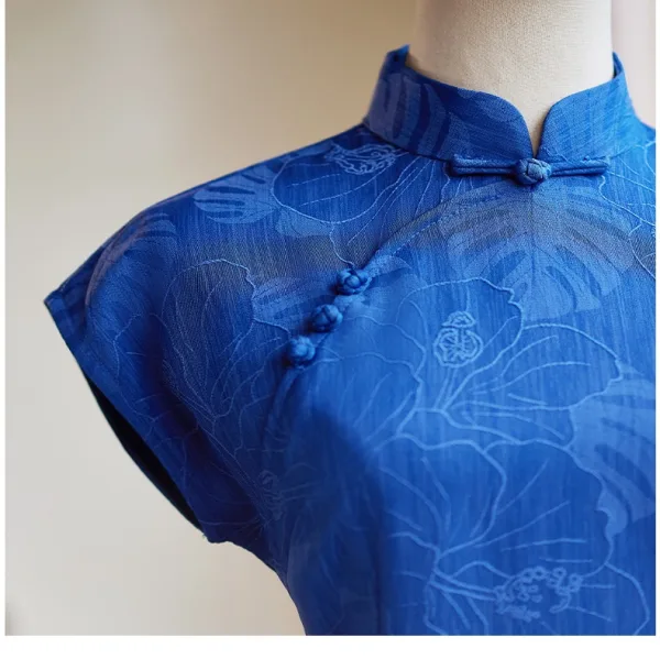 Chinesischer Stil Vintage Blau Wadenlang Cheongsam 2024 Meerjungfrau Stehkragen Kurze Ärmel