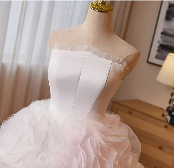 Flower Fairy White Rose Ball Gown Wedding Dresses 2025 Cascading Ruffles Ball Gown Strapless Sleeveless Backless Sweep Train