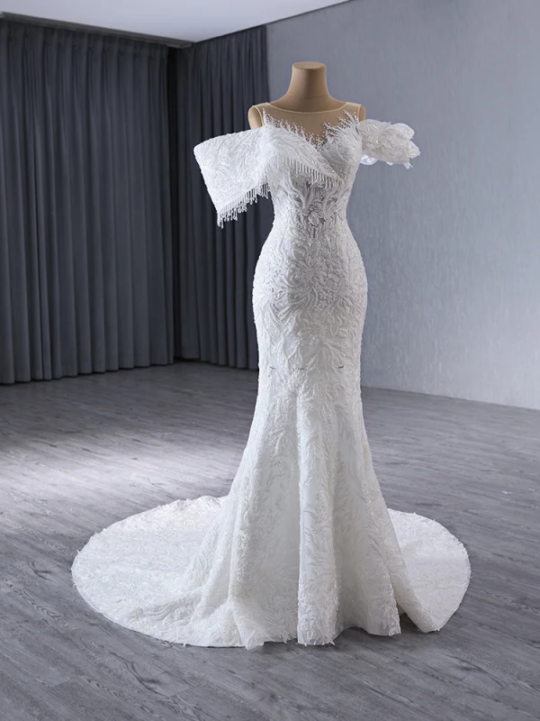 Luxury / Gorgeous White Handmade  Beading Rhinestone Lace Flower Cascading Ruffles Wedding Dresses 2024 Trumpet / Mermaid Scoop Neck Short Sleeve Court Train Wedding