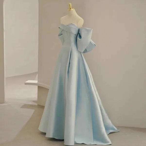 Fashion Sky Blue Satin Prom Dresses 2023 A-Line / Princess Off-The-Shoulder Bow Short Sleeve Backless Sweep Train Formal Dresses