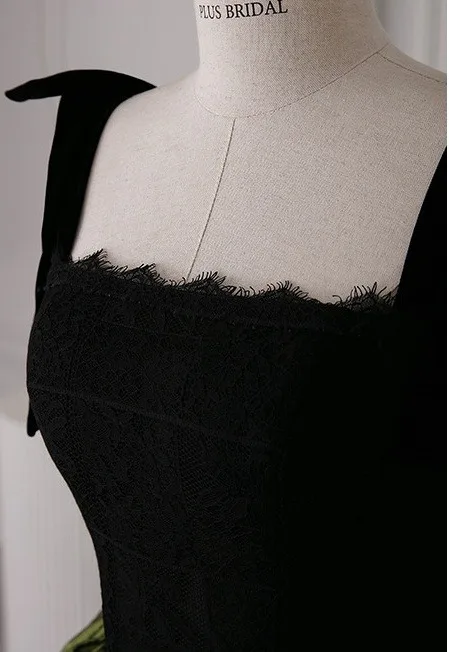 Chic / Belle Vert Foncé Volants en Cascade Fendue devant Robe De Bal 2026 Robe Boule Bretelles Spaghetti Sans Manches Dos Nu Train De Balayage Robe De Ceremonie