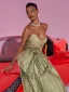 Sexy Gold Prom Dresses 2025 A-Line / Princess Strapless Bow Sleeveless Backless Floor-Length / Long Formal Dresses