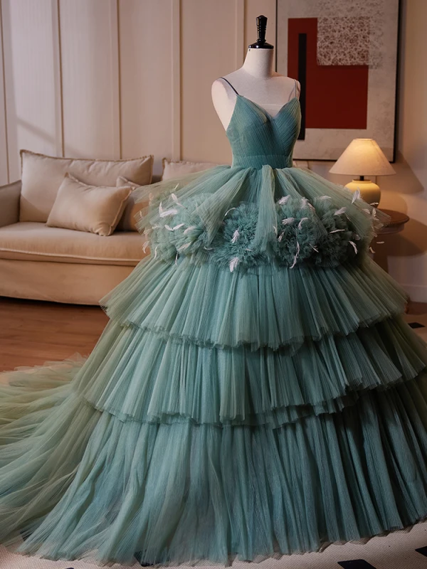 Elegant Jade Green Cascading Ruffles Ruffle Prom Dresses 2024 Ball Gown Spaghetti Straps Sleeveless Backless Court Train Prom Formal Dresses