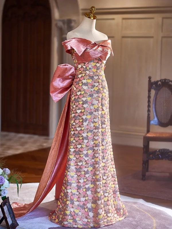 Charmant Rose Bonbon Forme de coeur Paillettes Robe De Bal 2024 Trompette / Sirène De l'épaule Sans Manches Dos Nu Noeud Train De Balayage Satin Promo Robe De Ceremonie