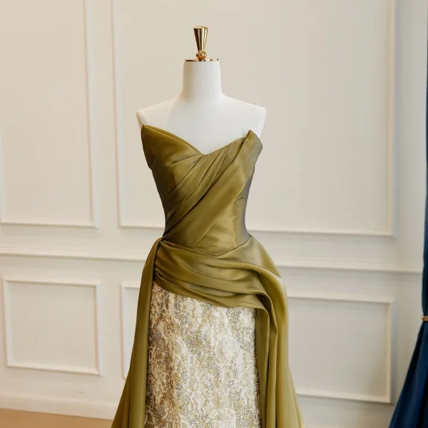 Elegant Vintage / Retro Khaki Sequins Lace Flower Prom Dresses 2026 Trumpet / Mermaid Strapless Sleeveless Backless Sweep Train Formal Dresses