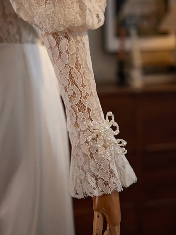 Vintage / Retro Ivory Beading Pearl Lace Flower Satin Engagement Wedding Dresses 2025 Trumpet / Mermaid High Neck Long Sleeve Backless Bow Tea-length