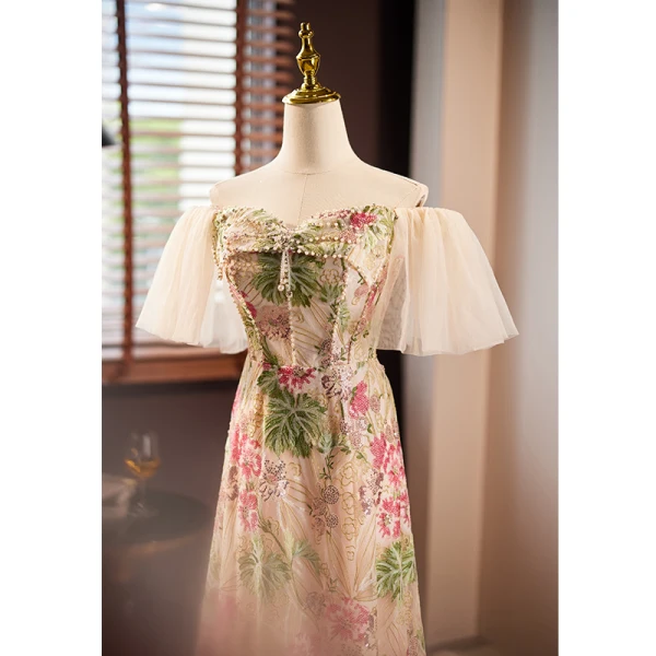 Chic / Beautiful Beading Pearl Multi-Colors Sequins Lace Flower Prom Dresses 2023 A-Line / Princess Off-The-Shoulder Short Sleeve Backless Floor-Length / Long Prom Formal Dresses