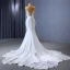 High End Weiß Satin Spitze Blumen Brautkleider / Hochzeitskleider 2023 Meerjungfrau Spaghettiträger Ärmellos Rückenfreies Kapelle-Schleppe Hochzeit