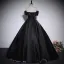 Elegante Schwarz Satin Ballkleider 2023 Ballkleid Off Shoulder Kurze Ärmel Rückenfreies Lange Festliche Kleider