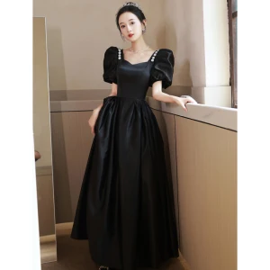 Élégant Noire Satin Robe De Bal 2023 Princesse Encolure Carrée Gonflée Manches Courtes Dos Nu Longue Promo Robe De Ceremonie