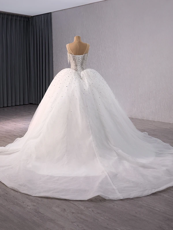 Luxury / Gorgeous White Handmade  Beading Rhinestone Sequins Wedding Dresses 2024 Ball Gown Scoop Neck Sleeveless Backless Chapel Train Wedding