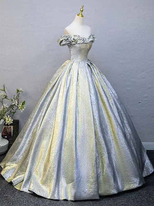 Klassisch Silber Glanz Ballkleider 2025 Ballkleid Rüschen Off Shoulder Kurze Ärmel Rückenfreies Lange Ball Festliche Kleider