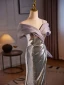 Glitzernden Silber Gespaltete Front Pailletten Abendkleider 2024 Meerjungfrau One-Shoulder Ärmellos Rückenfreies Sweep / Pinsel Zug Abend Festliche Kleider