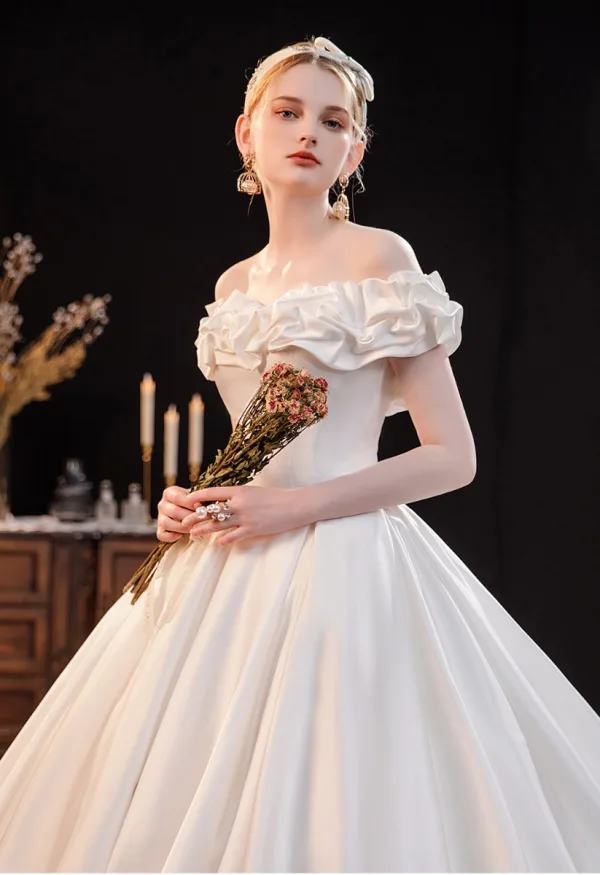 Modest / Simple Ivory Ruffle Short Sleeve Wedding Dresses 2021 Off-The-Shoulder Crossed Straps Chapel Train Church Satin Ball Gown