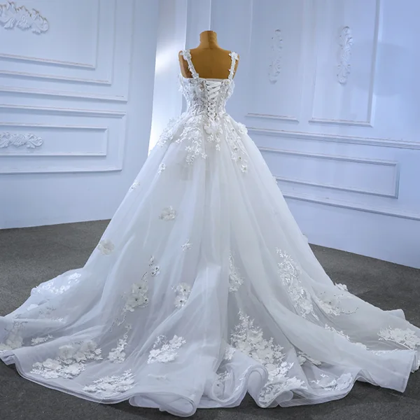 High-end White Beading Pearl Sequins Lace Flower Appliques Wedding Dresses 2023 Ball Gown Spaghetti Straps Sleeveless Backless Court Train Wedding