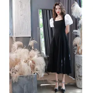 Simple Noire Robe De Soirée 2022 Princesse Encolure Carrée Gonflée Manches Courtes Thé Longueur Soirée Robe De Ceremonie