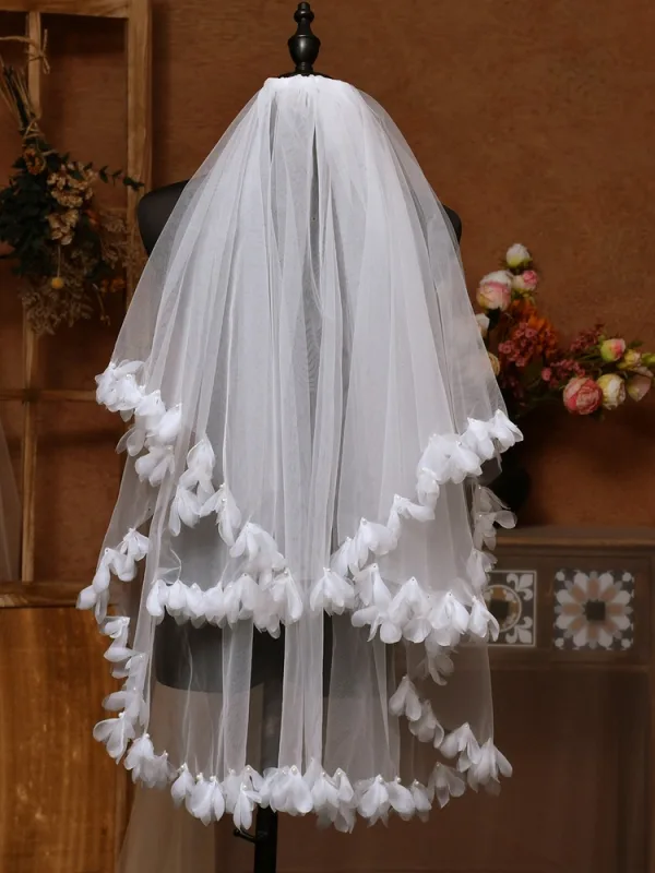 Modest / Simple White Handmade Appliques Wedding Veils 2025 Tulle