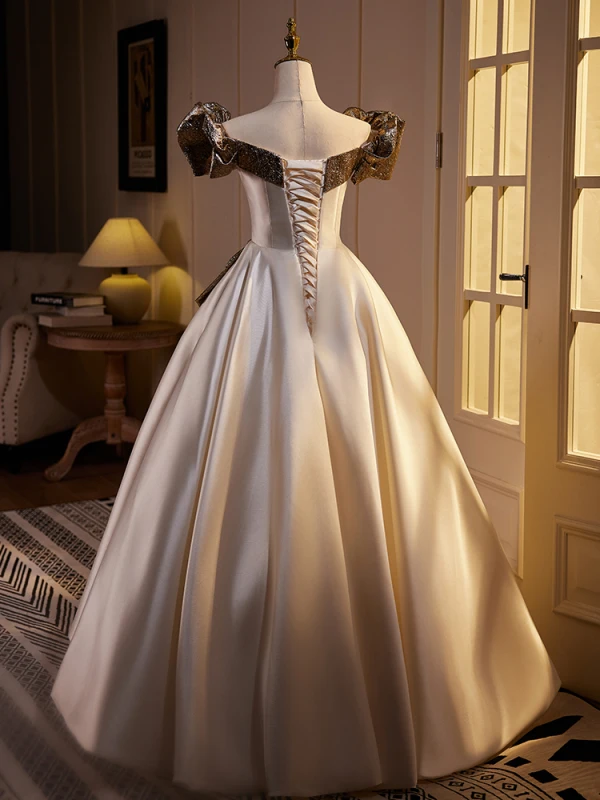Elegant Satin Prom Dresses 2024 Ball Gown Off-The-Shoulder Short Sleeve Backless Floor-Length / Long Prom Formal Dresses