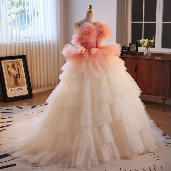 Charmant Champagner Fallende Rüsche Ballkleider 2023 Gekreuzte Träger Ballkleid Bandeau Ärmellos Rückenfreies Hof-Schleppe Ball Festliche Kleider